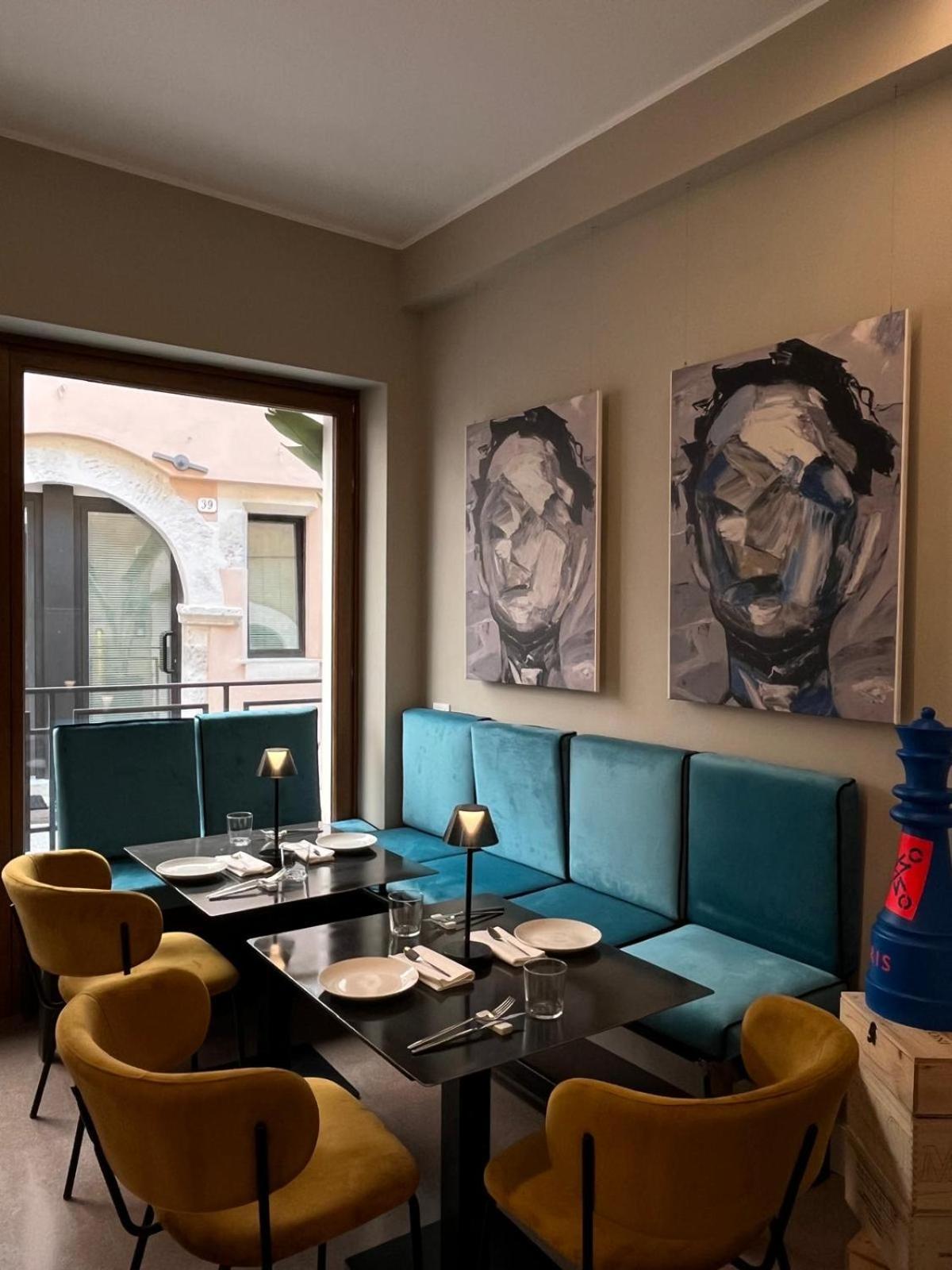 Ginevra Boutique Rooms - Palazzo Leosini - Residenze D'Epoca ลาควิลา ภายนอก รูปภาพ